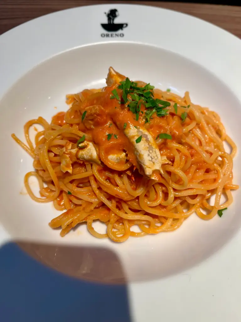ワタリガニのトマトソース生パスタ